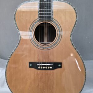 OM42 +Hardcase（Bear claw spruce top）